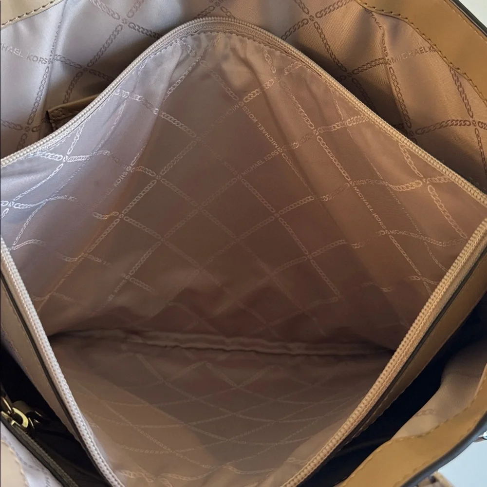 Authentic Michael Kors